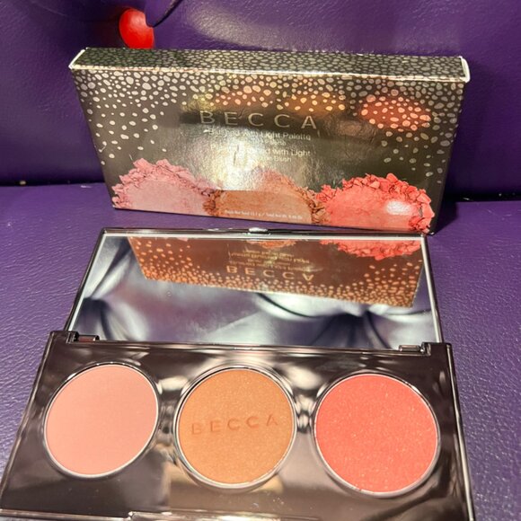 BECCA Blushed With Light Palette Blush Trio Limited Edition - Picture 5 of 7